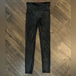 Spanx | Faux Leather Leggings | Size M | Great Condition